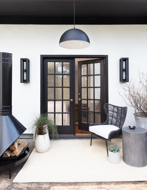 Peridot Outdoor Black Dome Pendant