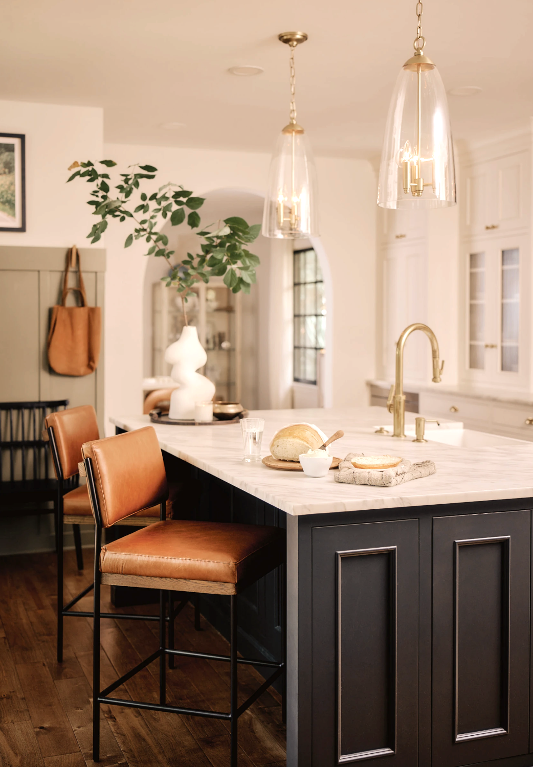 Maiden Glass Pendant