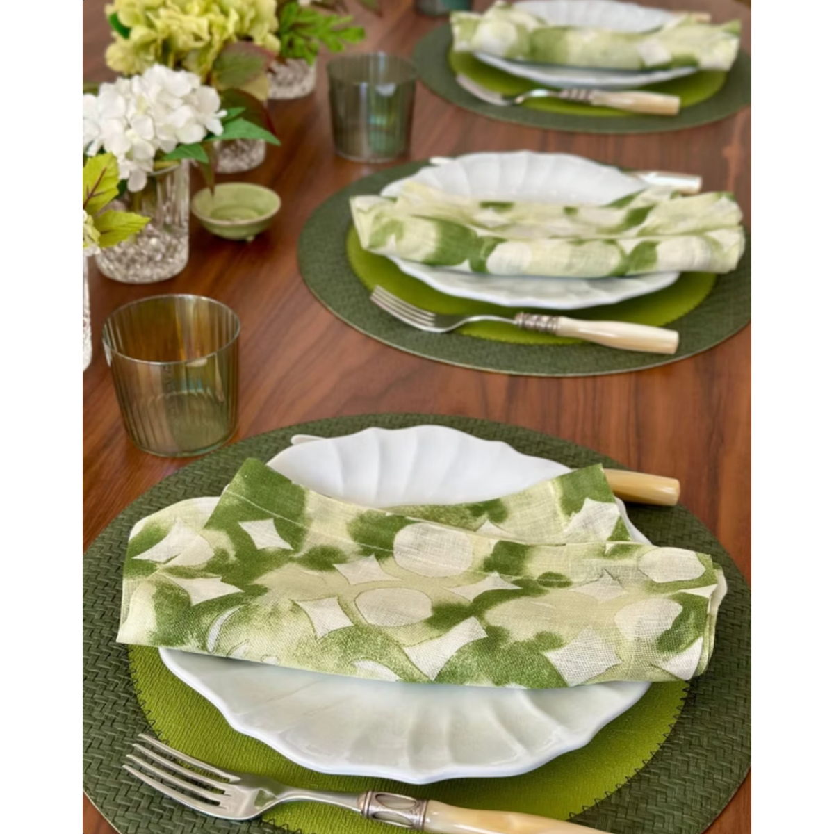 Halo Reversible Round Placemats, Set of 4