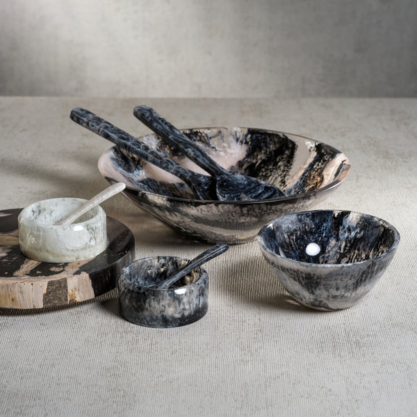 Korin Black & White Resin Serving Bowl