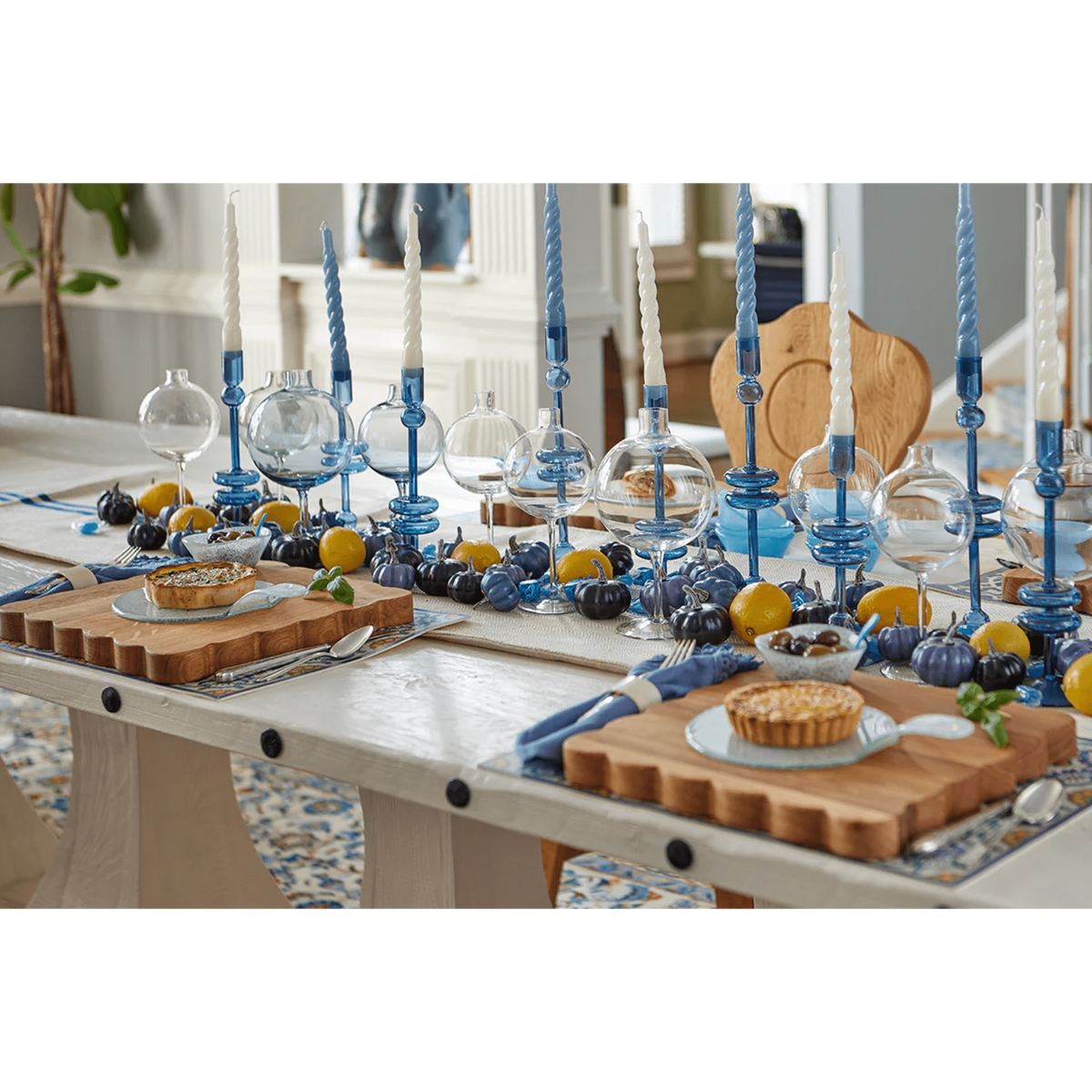 Acacia Wood Scalloped Cutting Boards